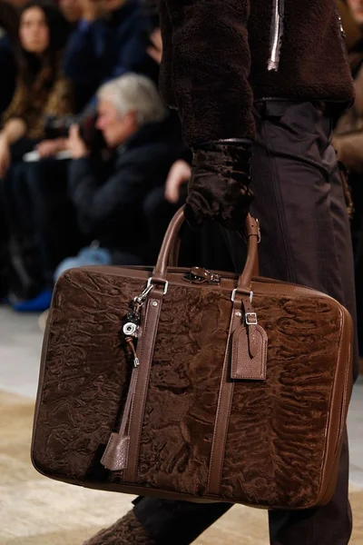 Look 34